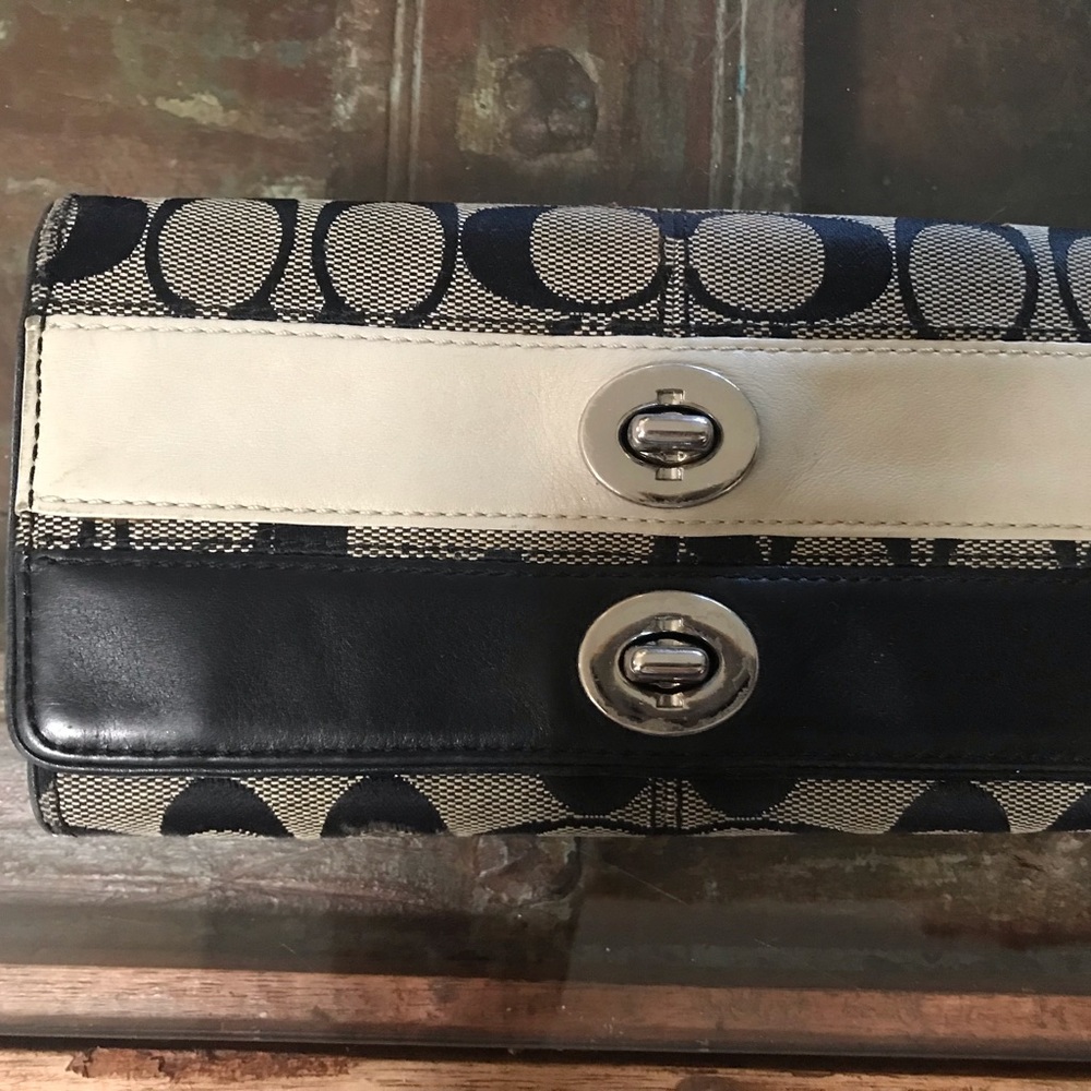 Coach wallet